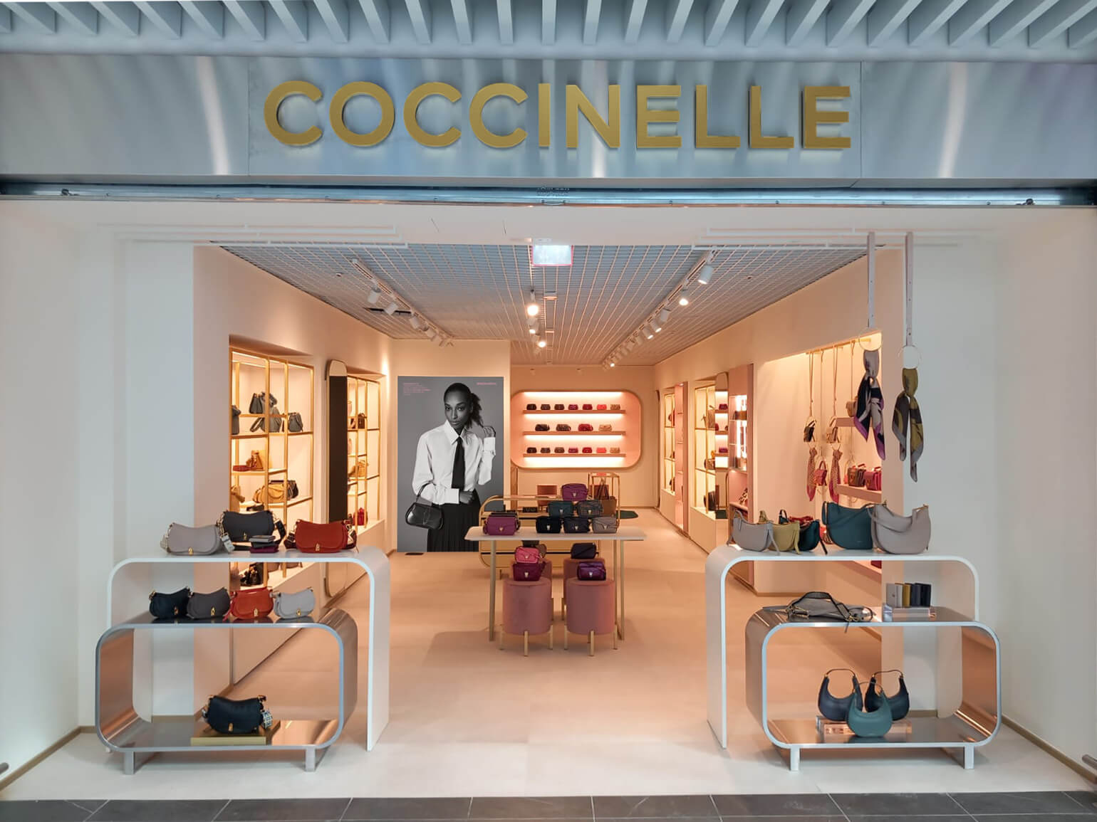 Coccinelle opens new store at Fiumicino Airport